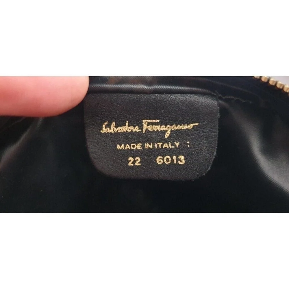 Salvatore Ferragamo Cosmetic Bag 22 6013 leather Black Women